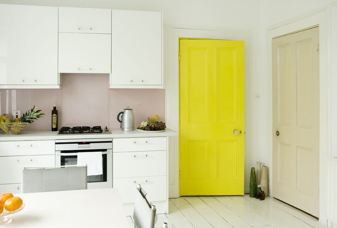 أفضل أنواع الخشب لتفصيل الأبواب